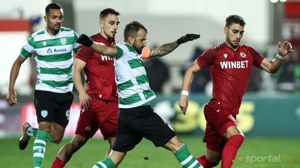 Илиан Илиев обяви групата за мача с Ботев (Враца), капитанът се завръща