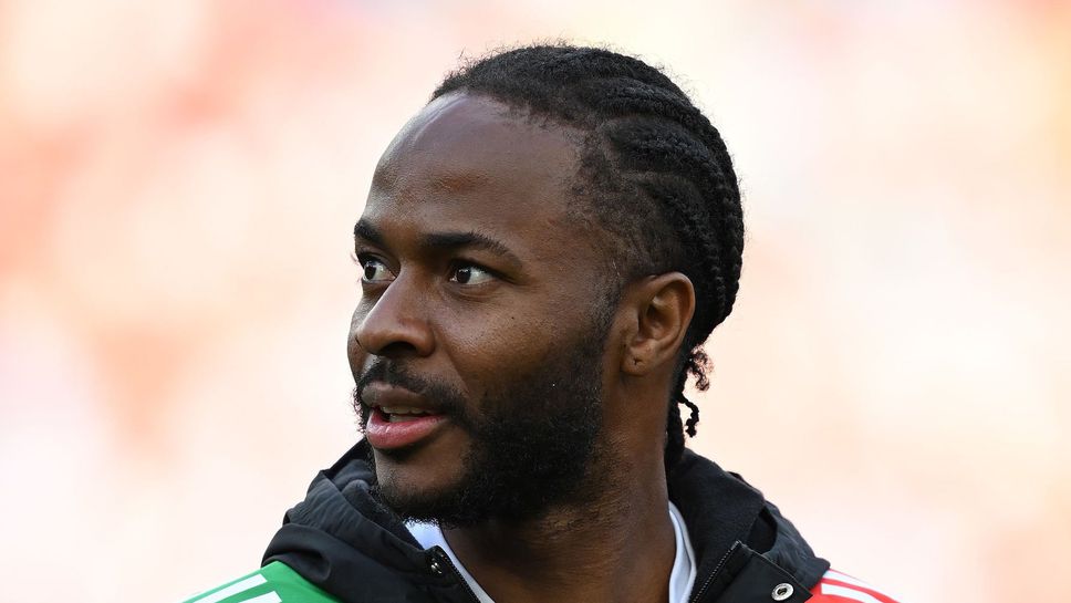 Стърлинг и семейството му невредими след опит за грабеж в дома му