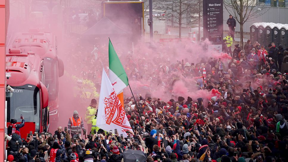 Ливърпул е без Конате, а Салах е на пейката за началото на дербито с Ман Сити (съставите)