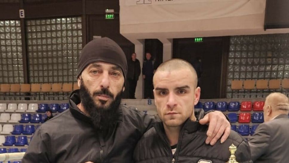 Латин Иванов спечели сребро на турнир по бокс в Косово