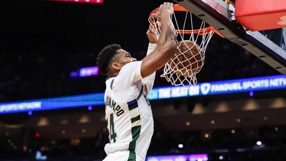 Притеснения в Милуоки: Янис отново се контузи