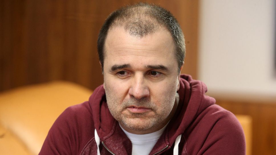 Найденов с нова порция от "Хлебарките", пусна три спорни положения от мача с Левски
