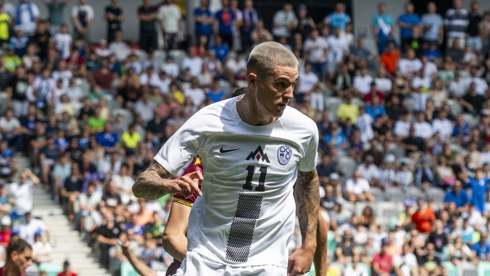 Желаният от Арсенал, Ман Юн и Челси Шешко е готов с решението си