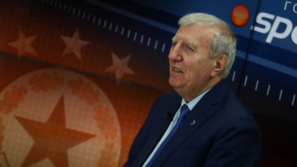 Александър Томов на 72