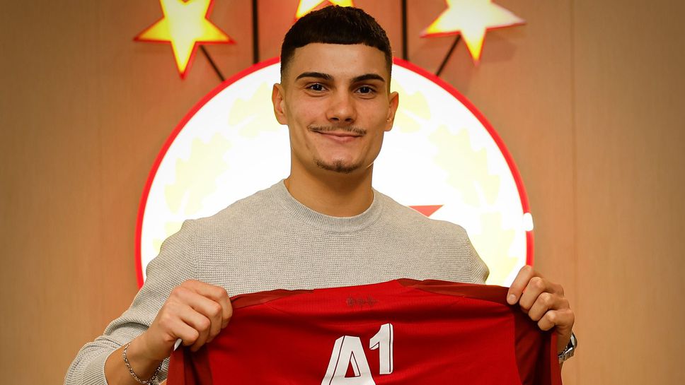 Официално: ЦСКА удължи договора на Петко Панайотов