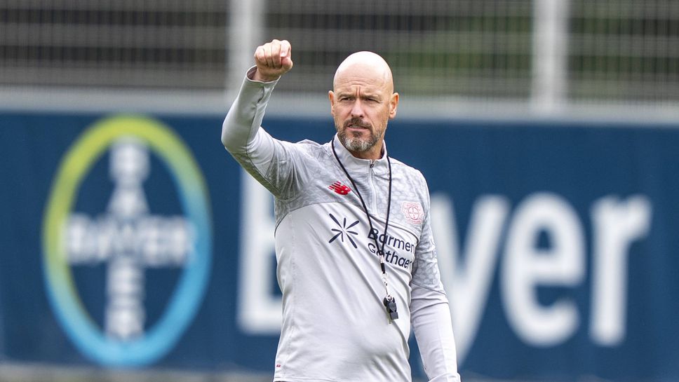 Тен Хаг: Ще изградим нов, многообещаващ отбор, който отново ще се конкурира за върха