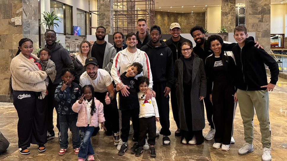 Краев и Апоел успяха да се евакуират