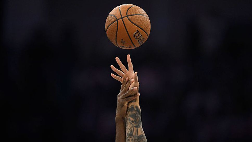 Орландо и Финикс заеха последните две места в плейофите на НБА