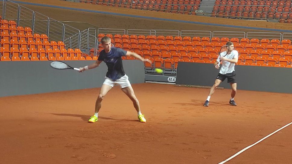 Пьотр Нестеров достигна четвъртфиналите на двойки на "Чалънджър" в Луган