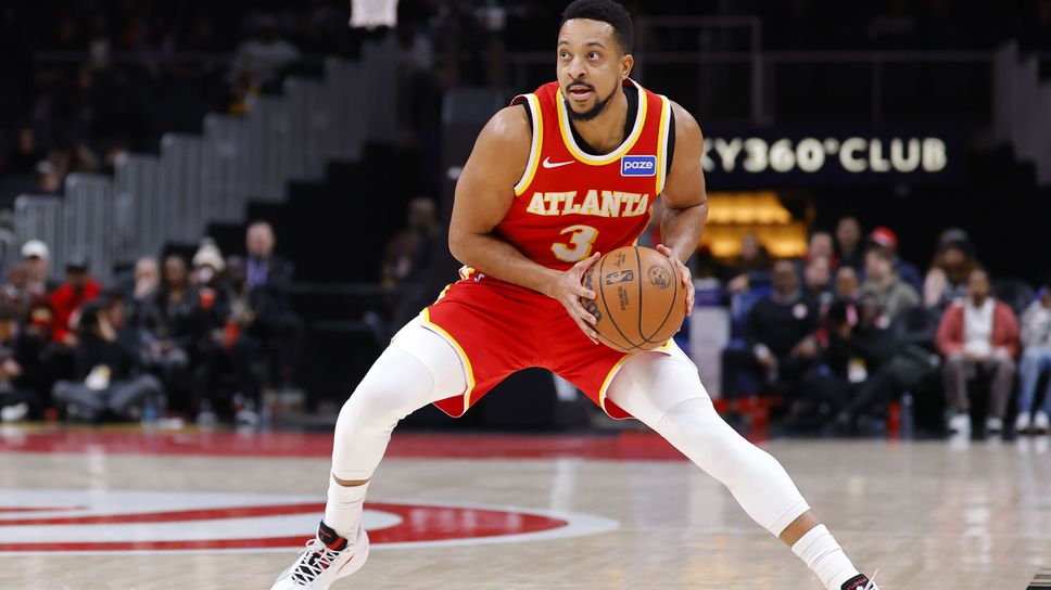 Атланта надви Кливланд и се класира за плейофите