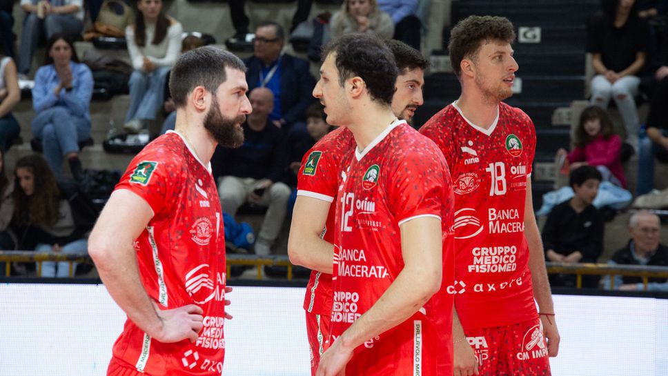 MVP Денис Карягин с 18 точки, Руси Желев с 12 точки, Мачерата с 11-и успех