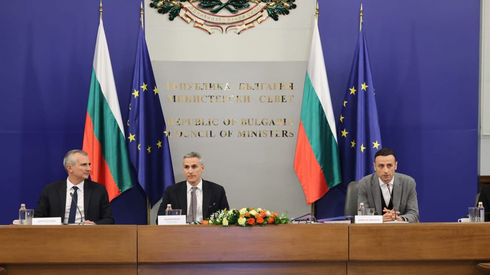 Ето доклада на Бербатов пред спортните федерации (видео)