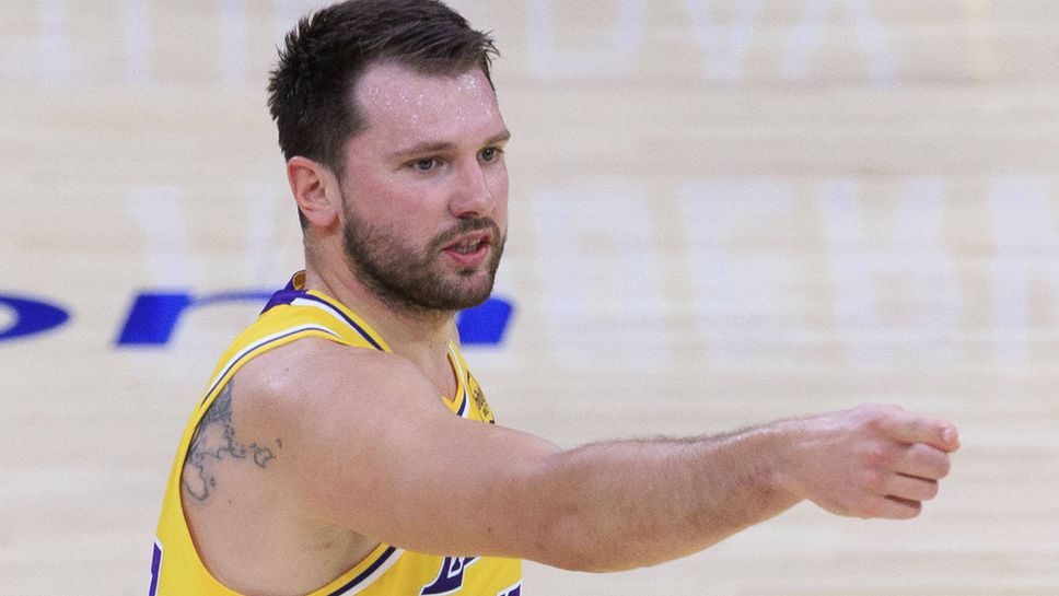 Дончич "олекна" с 50 бона за жест към съдия