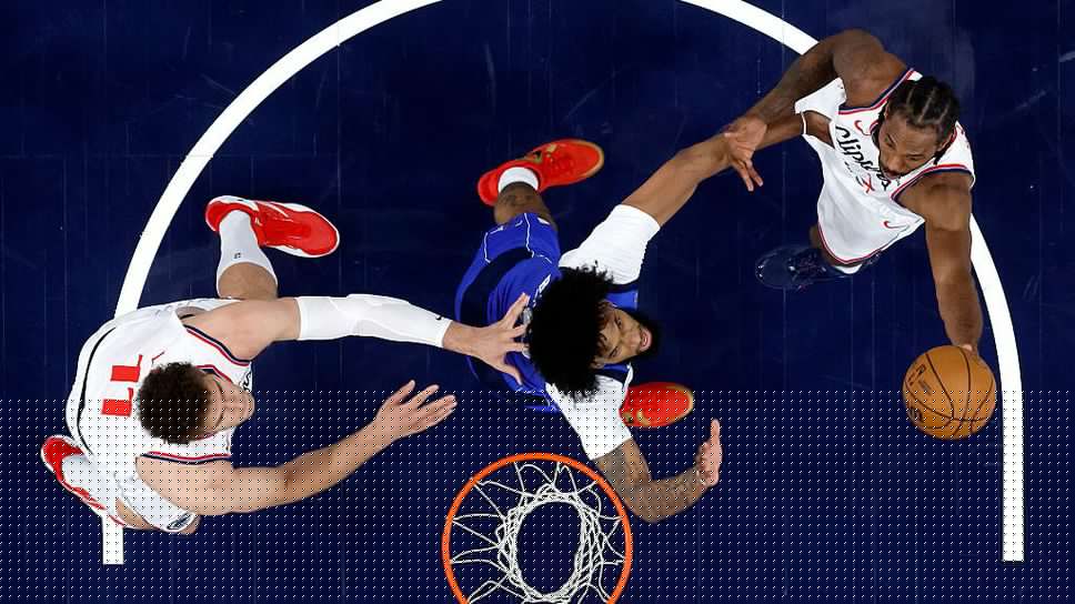 Клипърс изпуснаха преднина от 23 точки, но все пак победиха Далас с 34 пункта на Кауай Ленард