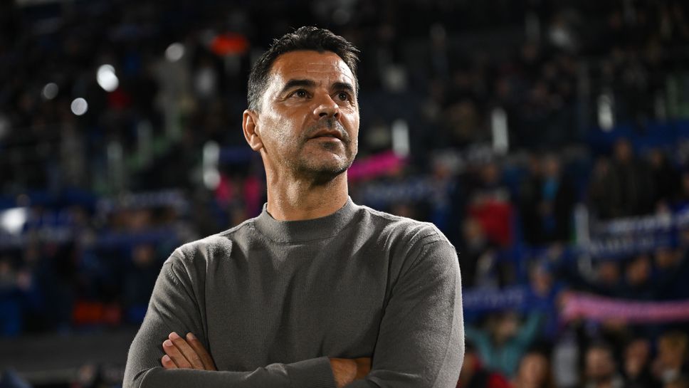 Аякс преговаря с треньора на Жирона