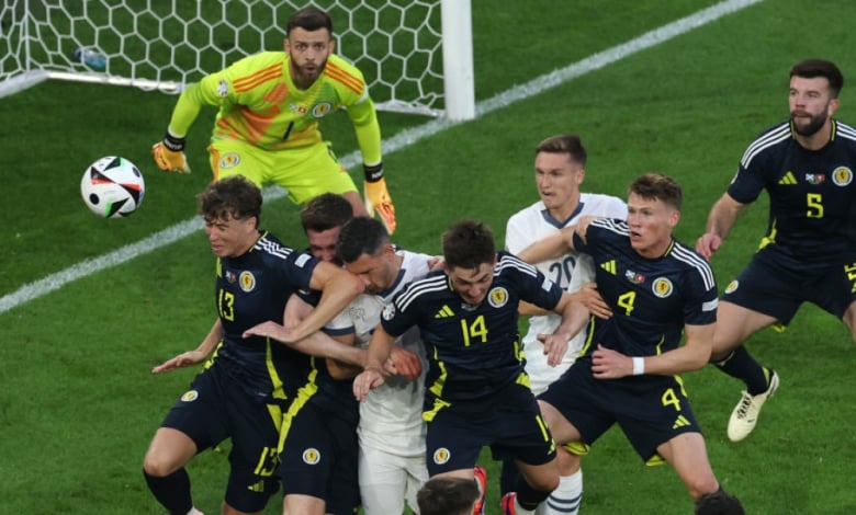 НА ЖИВО С БЛИЦ: Страхотен гол на Шотландия - Швейцария