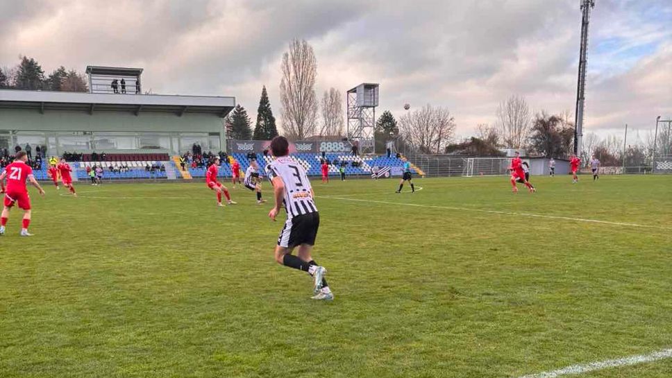 Локо (ГО) изтръгна точка от ЦСКА II