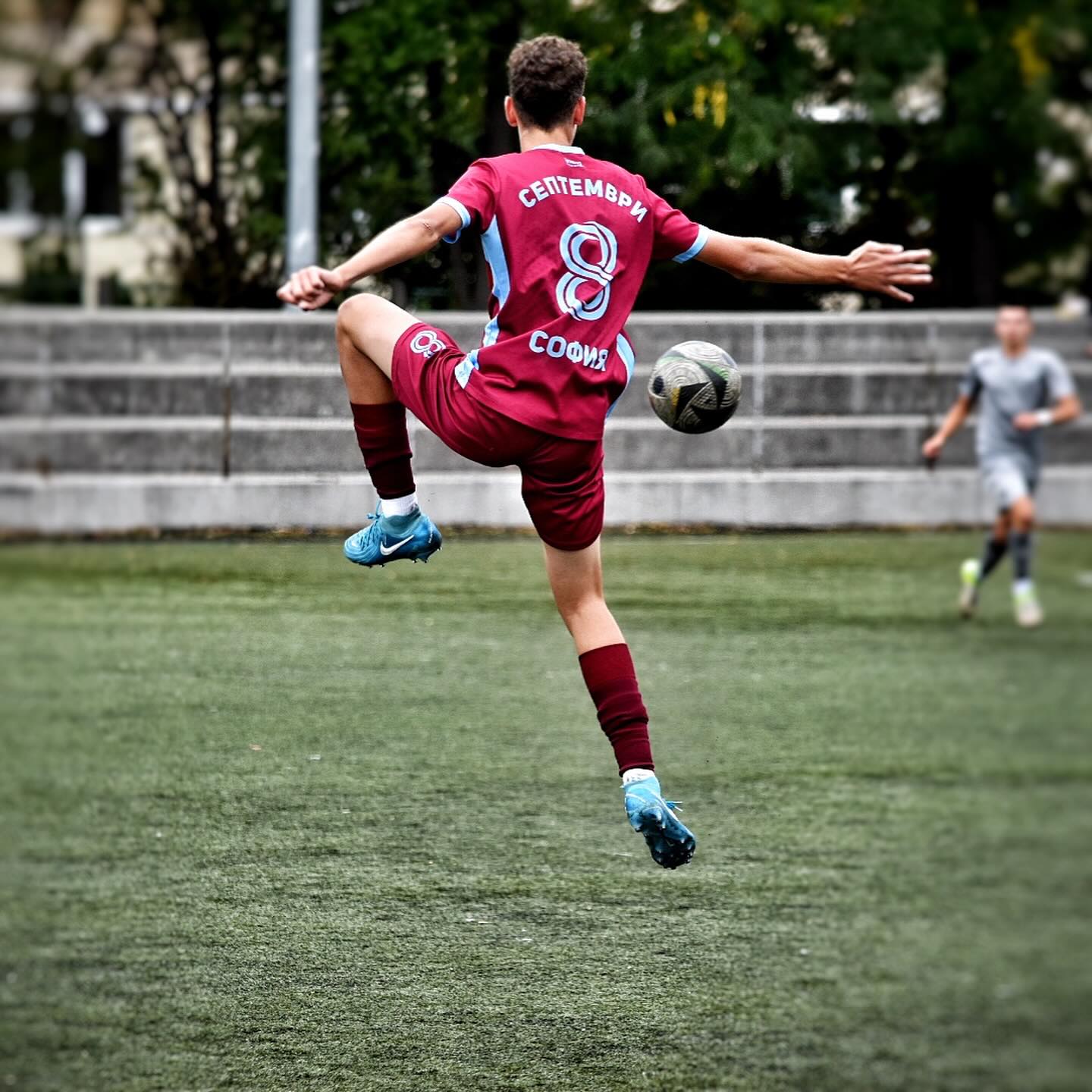 Септември с две победи над Фратрия и Локомотив (Сф) в Елитните групи