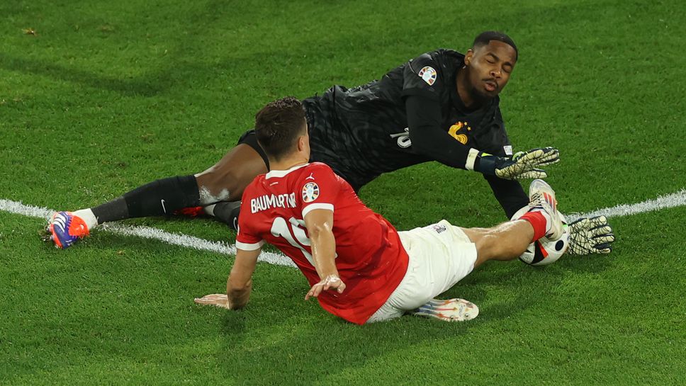 С автогол пошла Франция матира Австрия