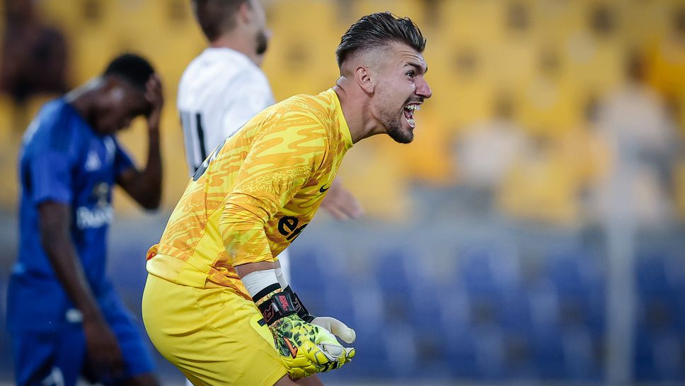 "Соколите" чакат нов вратар