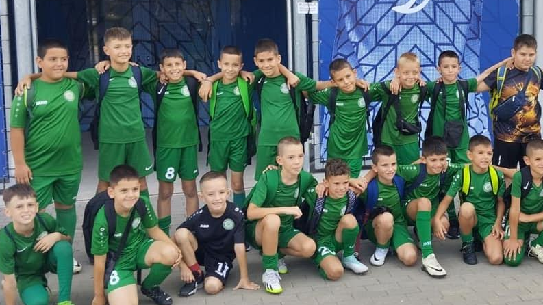 Децата на Вихрен гостуваха на Левски