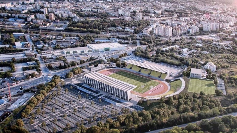 Подписаха договор за реконструкция на стадиона в Шумен