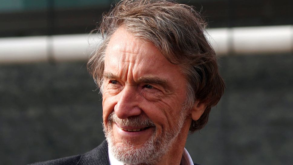 Край на безумните заплати без да са заслужени на терена в Манчестър Юнайтед?