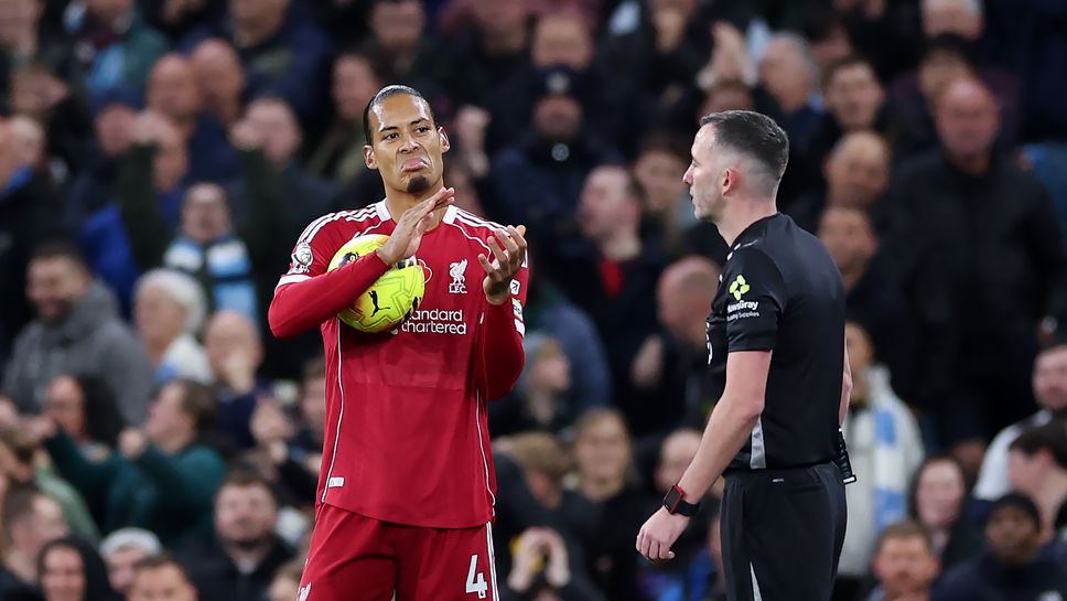 Ливърпул се свърза с шефа на съдиите