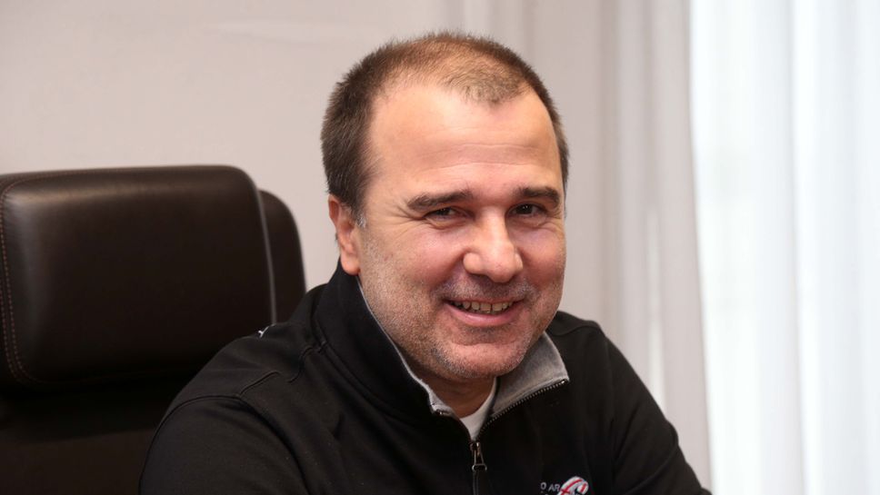 Цветомир Найденов нарече Кабаков Нотариуса