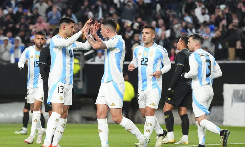 Аржентина с класика без контузения Меси ВИДЕО