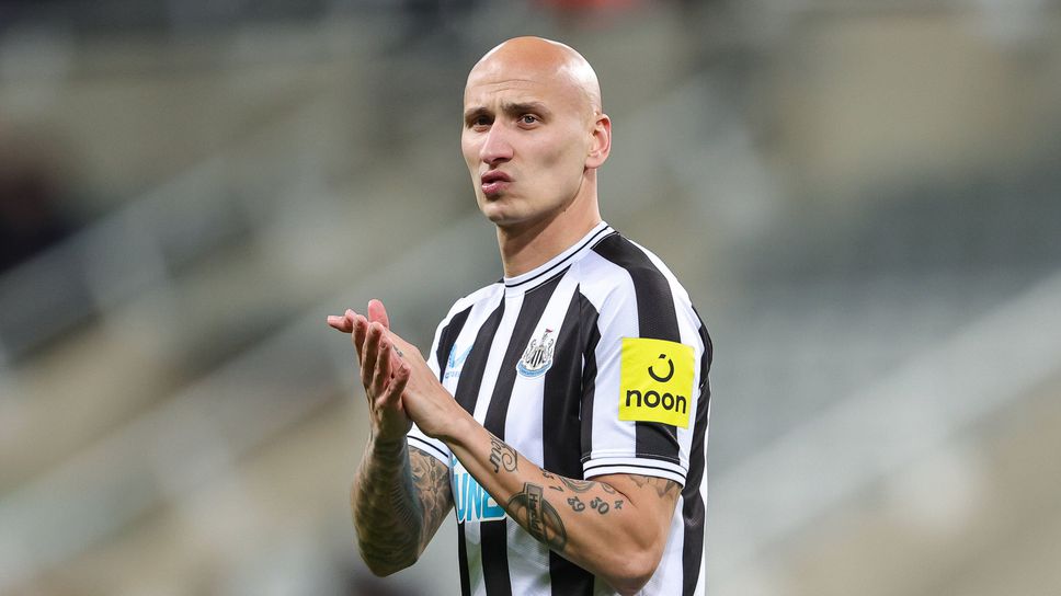 Бивш халф на Ливърпул и Нюкасъл се хвърли в треньорството в Саудитска Арабия