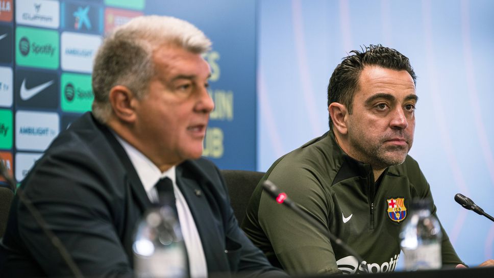 Чави поиска спешна среща с Лапорта още днес, цялото ръководство се събра