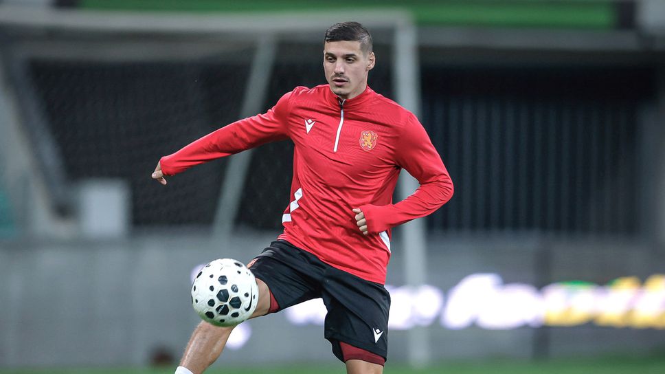 Десподов изравнява Стойчо Младенов