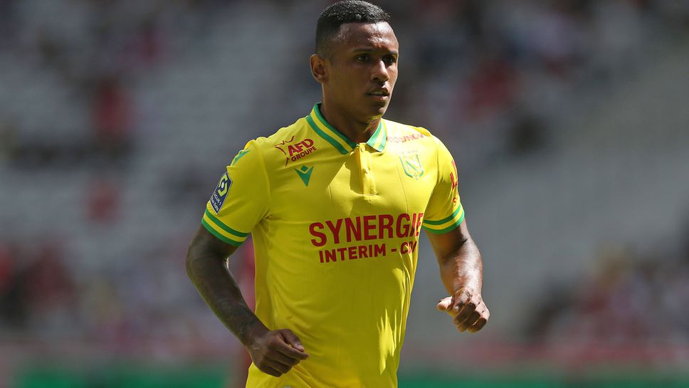 Арсенал си върна бразилец