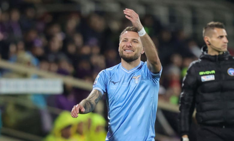 Биха футболна звезда пред погледа на жена му и детето