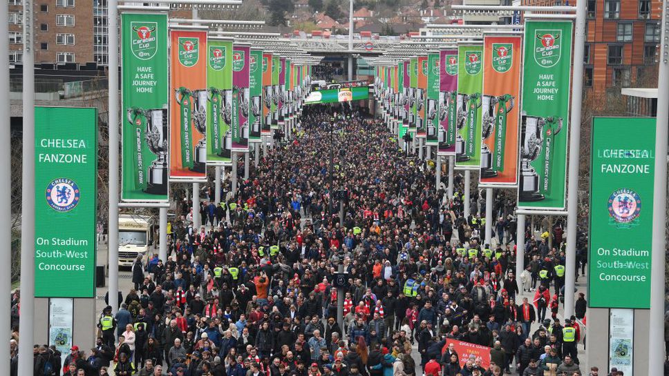 Ливърпул без Салах, Нунес и Собослай за финала срещу Челси (съставите)