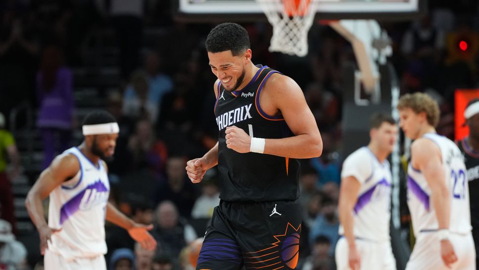 Девин Букър блесна за победата над Сан Антонио