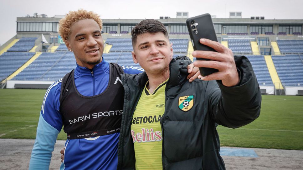 Левски помогна за възстановяването на млад футболен треньор, пострадал при пожарите в Сакар