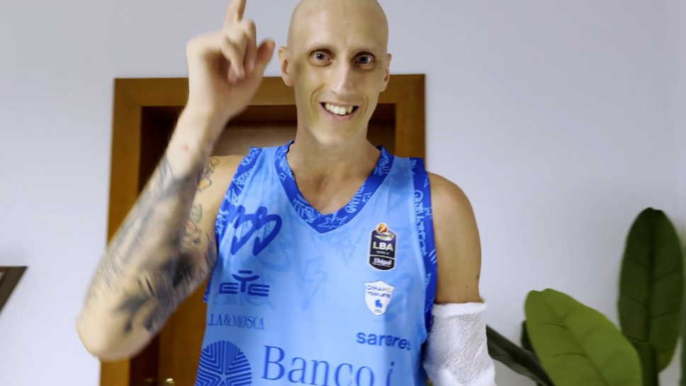 Излязоха ужасяващи новини за италианския баскетболист, който се бори с левкемия: Полонара е бил в кома