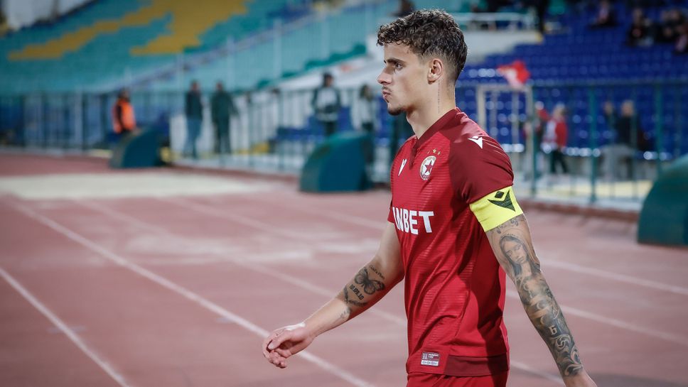 Теодор Иванов отново ще бъде капитан на ЦСКА