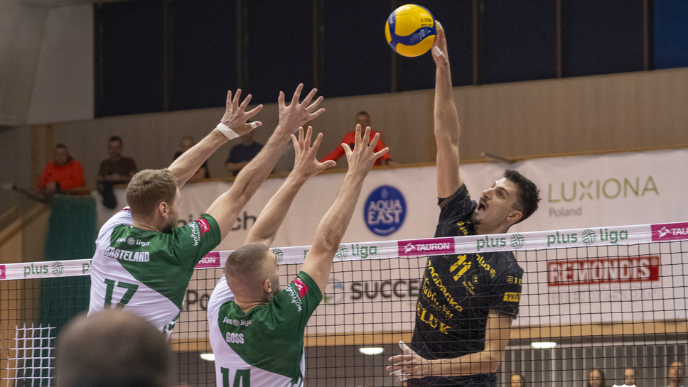 Алекс Грозданов и Богданка с 3 от 3 в Полша