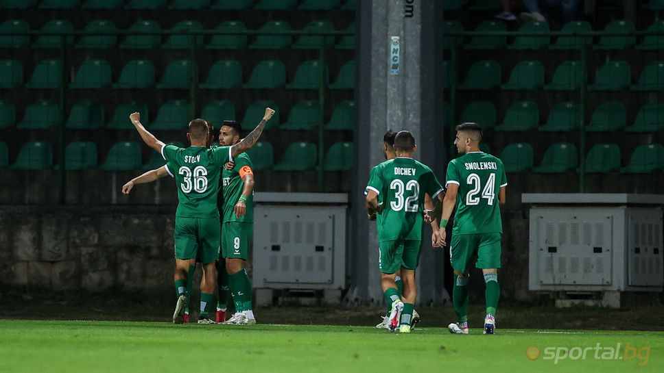 Автобусът на Ботев (Враца) е претърпял пътен инцидент