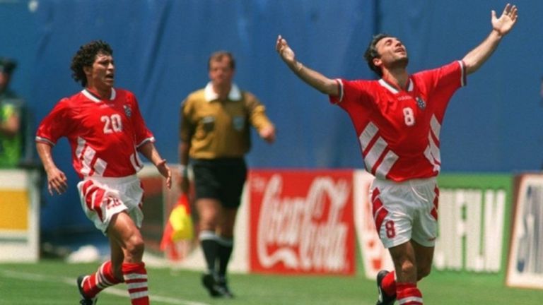 Стоичков поздрави Балъков: Ти бе уникален!