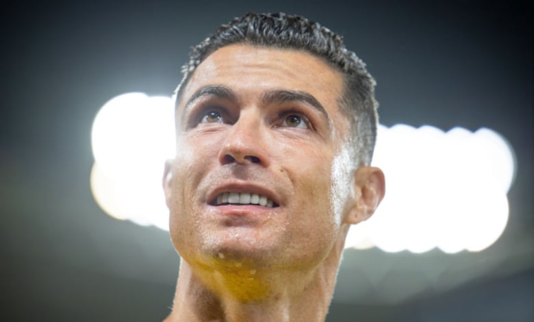 Роналдо изгледа издънка на Ал Насър в шоу с 8 гола