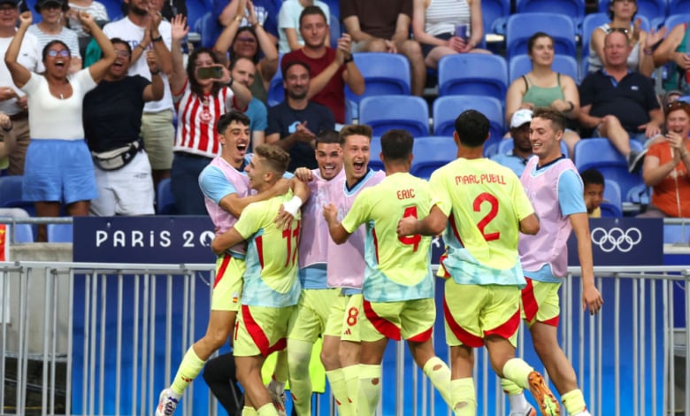 Испания разби Япония за място на 1/2-финал