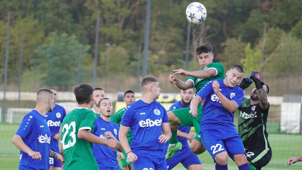 Безмилостен Лудогорец III разкъса мрежата на Светкавица