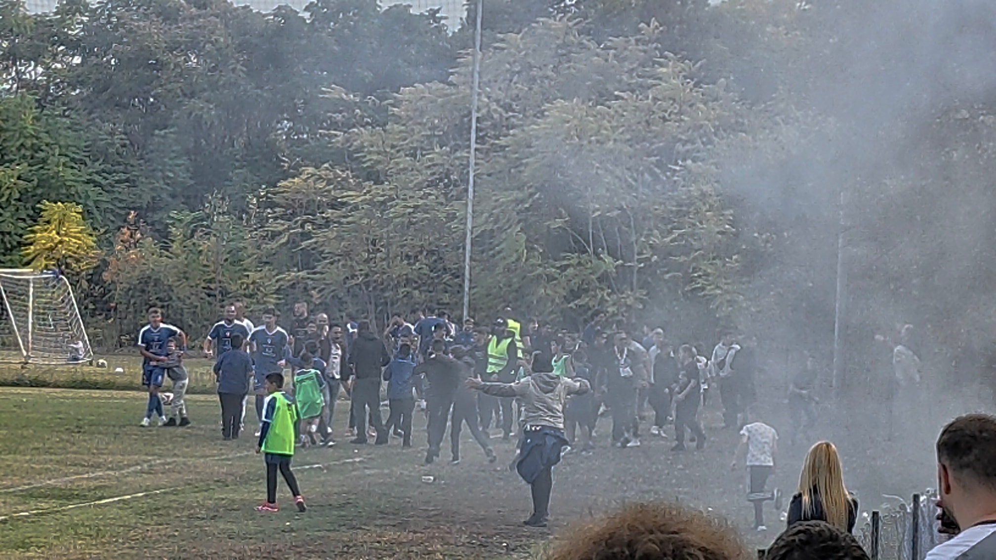 Фенове на Спартак скочиха на Общината след решението за ст. „Марица“, но се раздвоиха