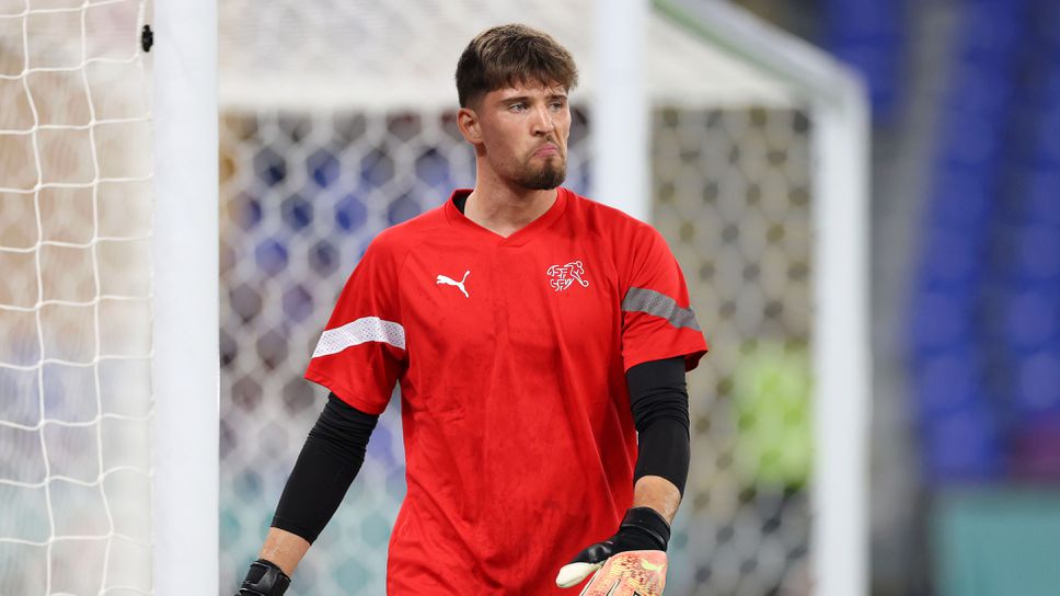 Грегор Кобел е под въпрос за контролите на Швейцария