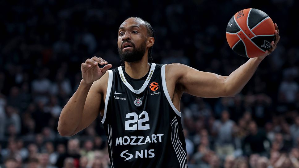 Звезда на Партизан с коментар за бъдещето си в Партизан, отпътува спешно за САЩ