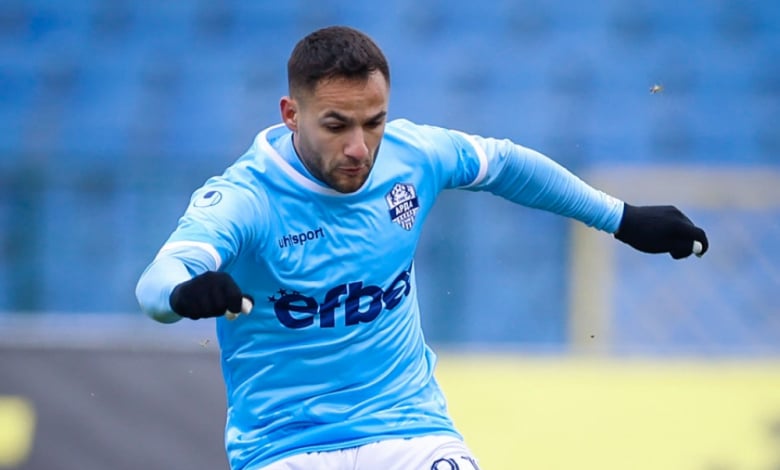 Казахстанци представиха наш футболист СНИМКА